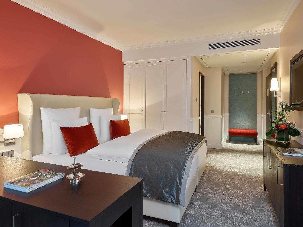Dorint Hotel Frankfurt/Oberursel Eksteriør billede